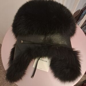 Moncler Women's Leather Fox Fur Hat Luxury Designer Winter Trapper Hat Cozy